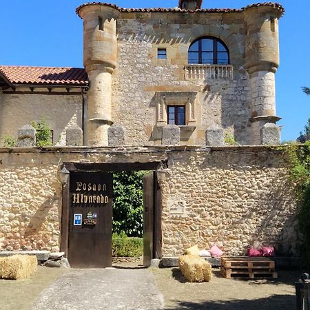 Palacio De Los Alvarado En Las Merindades El Ribero Екстериор снимка