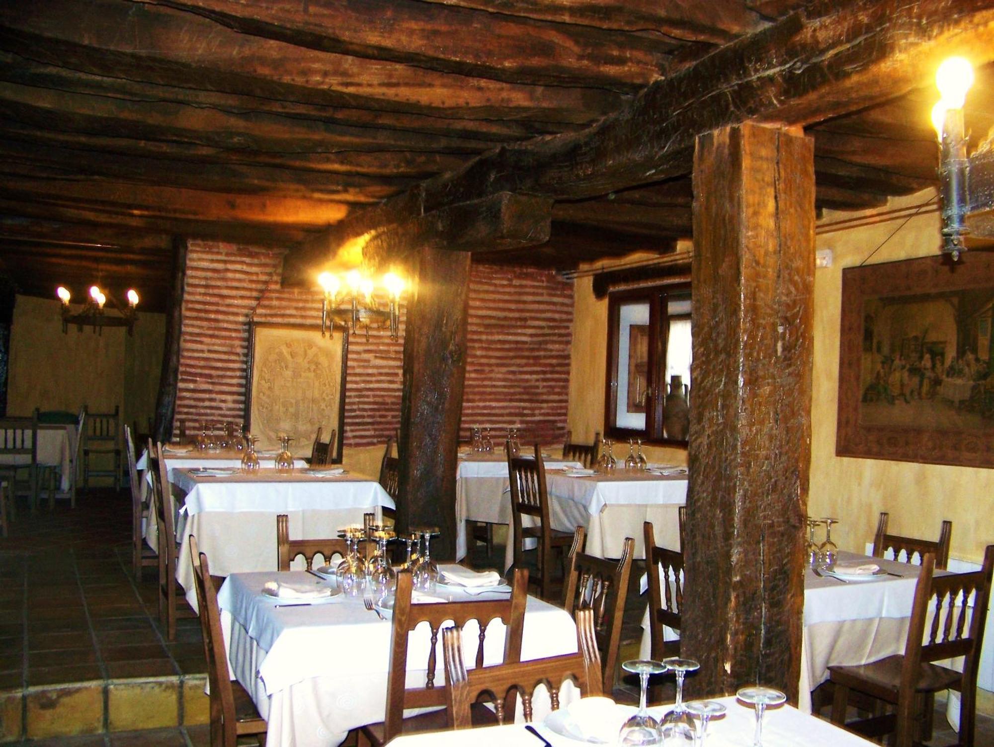 Palacio De Los Alvarado En Las Merindades El Ribero Екстериор снимка