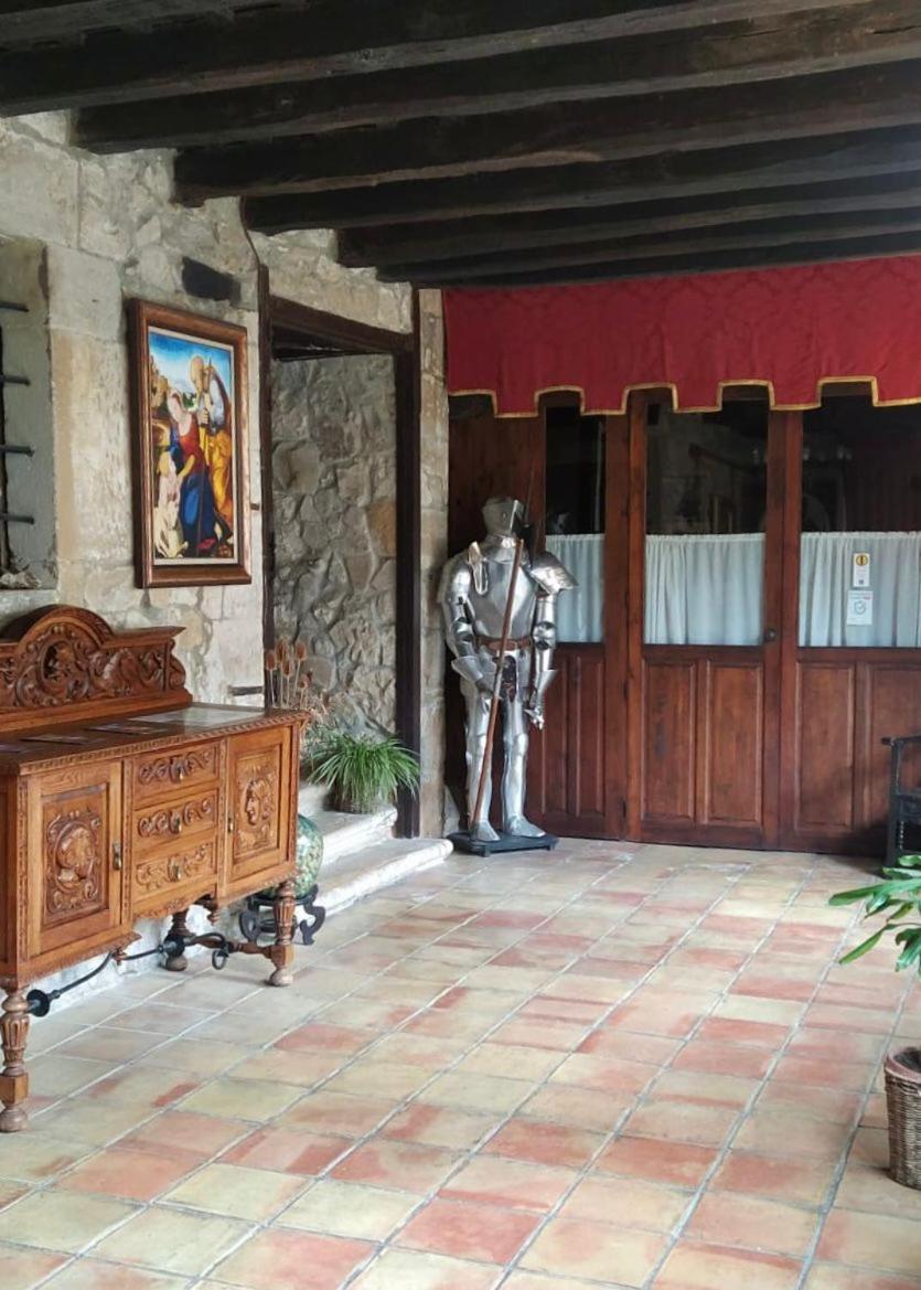 Palacio De Los Alvarado En Las Merindades El Ribero Екстериор снимка