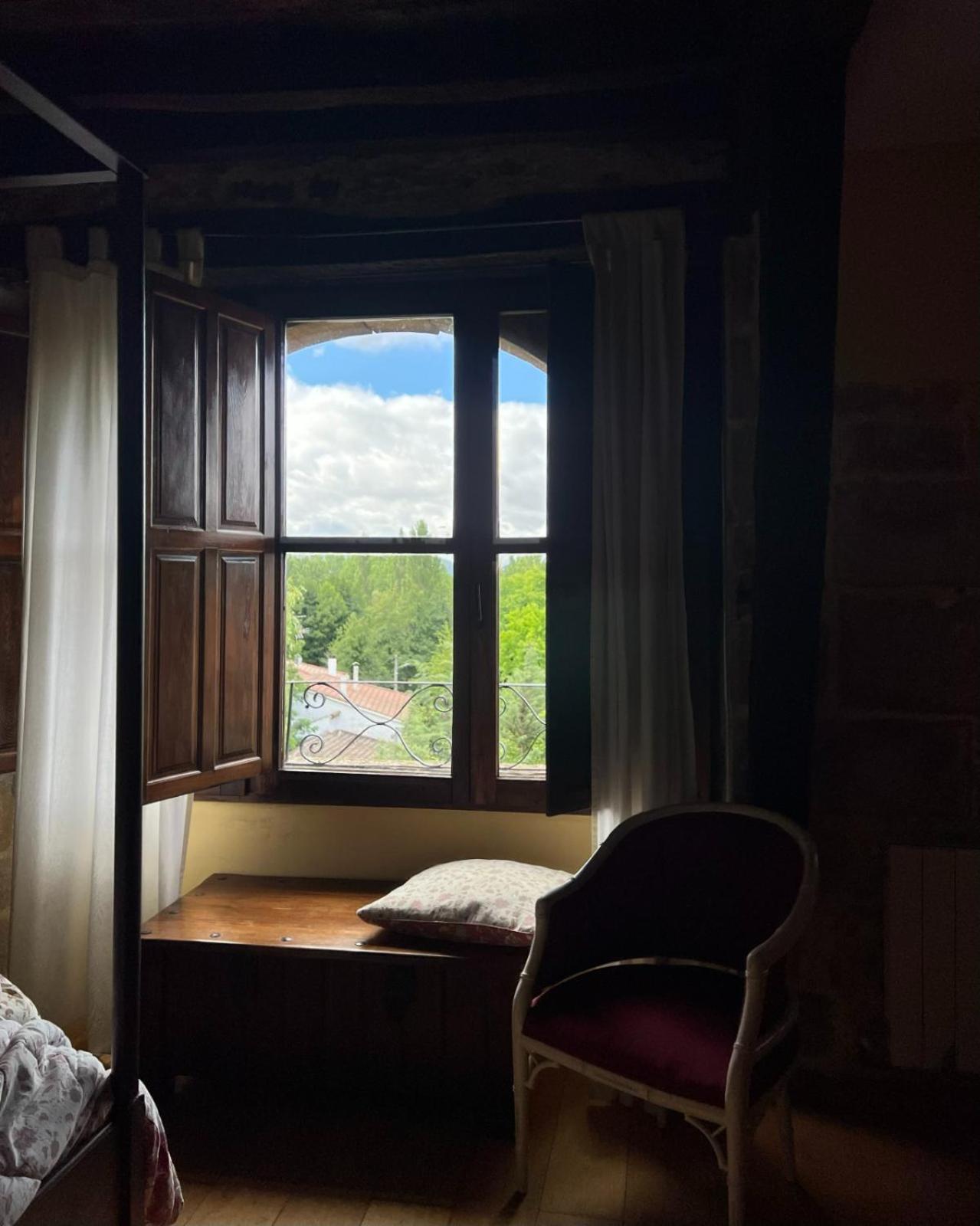 Palacio De Los Alvarado En Las Merindades El Ribero Екстериор снимка