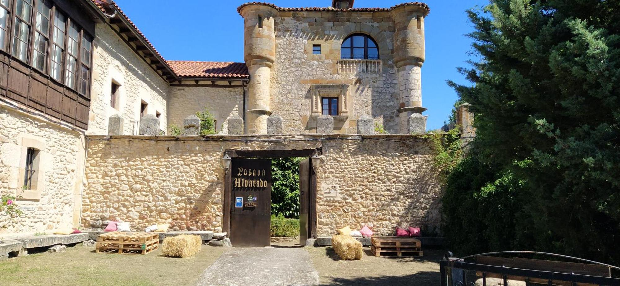 Palacio De Los Alvarado En Las Merindades El Ribero Екстериор снимка
