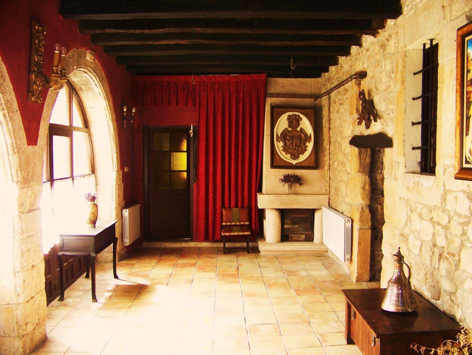 Palacio De Los Alvarado En Las Merindades El Ribero Екстериор снимка